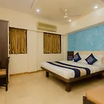 Oyo 18502 Flagship Sahar International Mumbai