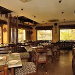 Hotel Fabhotel On Time Andheri East 3*