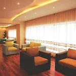 Laurent & Benon Suites - Santacruz East
