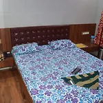 Green Star Lodging * Mumbai