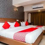 Oyo 35893 Sea Shore Hotel 3*