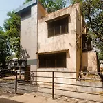 Oyo 17028 Hotel Aviva Residency