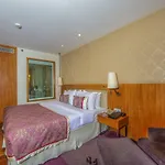 Hotel Bawa International
