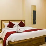 Golden Lake Hotel Mumbai