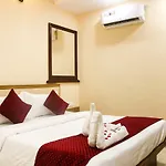 Hotel Golden Lake