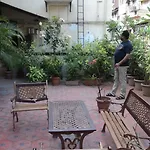 Hotel Benazeer