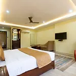 Godwin - Colaba Hotel