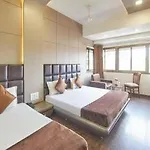 Oasis Hotel