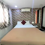 Hexa Relax Stay
