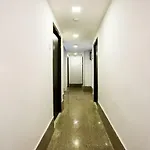 Oyo Flagship 38540 Hotel Shangrila Flagship Saver 3* Mumbai