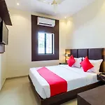 Hotel West