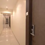 Hotel West