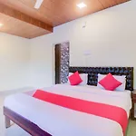 Hotel Oyo 41894 Vaishnavi Residency 3*