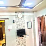 Apartment Cozy Furnished One Block From The Ocean Mumbai