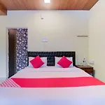 Oyo 41894 Vaishnavi Residency Hotel 3*