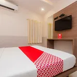 Oyo 6719 Atlas Grand 3* Mumbai