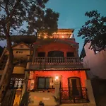 Hostel Happinest - The Backpacker's Mumbai