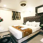 Hotel Onyx Residency