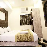 Hotel Onyx Residency