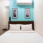 Oyo Flagship 13885 Metro Residency Mumbai