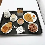 Hotel Oyo Flagship 38540 Hotel Shangrila Flagship Saver