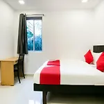Oyo Flagship 38540 Hotel Shangrila Flagship Saver Mumbai