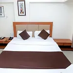 Hotel Lucky Goregaon