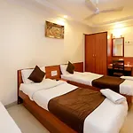 Hotel Lucky Goregaon