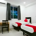 Oyo Flagship 38540 Hotel Shangrila Flagship Saver Mumbai