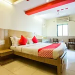 Hotel Neelkiran 3*
