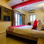 Neelkiran Hotel