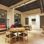 Super Townhouse Exhibition Centre Goregaon Hotel