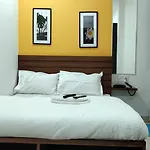 Hotel Oyo Flagship 13885 Metro Residency 3*