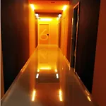 Oyo Flagship 13885 Metro Residency Hotel
