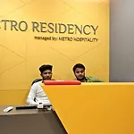 Oyo Flagship 13885 Metro Residency