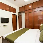 Oyo 8838 Bandra East
