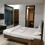 Hotel Fabhotel Midaas Comforts 3*