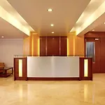 Lucky Goregaon Hotel 3*