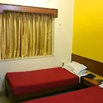 Mogul Palace - Near Masjid Bunder Hotel Mumbai
