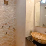 Mogul Palace - Near Masjid Bunder 3*