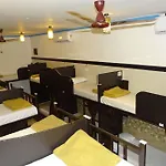 Hostel Sunshine Backpackers, Airport *