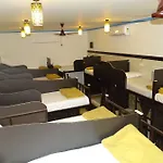 Sunshine Backpackers, Airport Hostel Mumbai