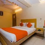Hotel Neelkiran 3*
