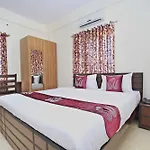 Oyo 7153 Hotel Amber