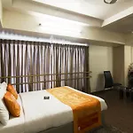 Oyo Premium 091 Vile Parle East