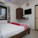 Oyo 31006 Briteway