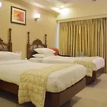 Hotel Grace Residency