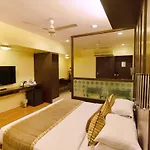 Silver Hotel