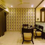 Hotel Silver Inn
