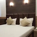 Hotel Oasis